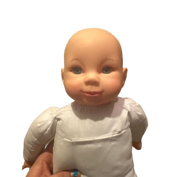 Vintage Baby Doll With Blue Eyes & Cloth Body - Picture 2 of 7